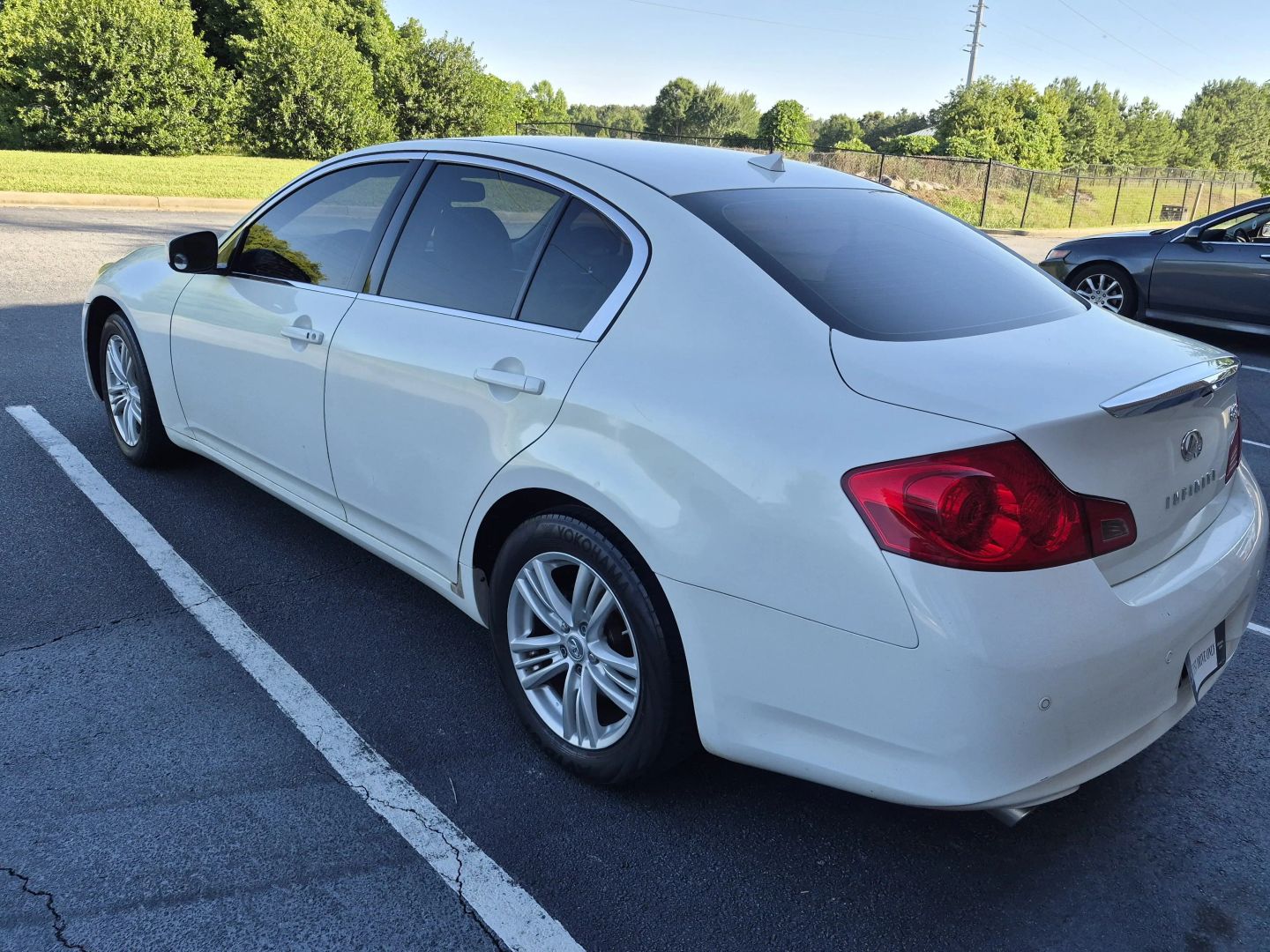 infiniti g sedan 2012 JN1CV6AR5CM677933 image infiniti g sedan 2012 JN1CV6AR5CM677933 image